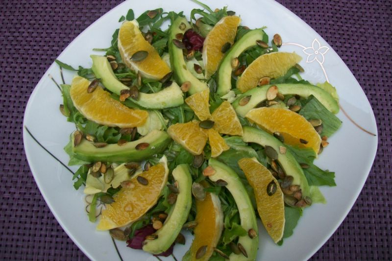 Sałatka pomarańczowa z awokado