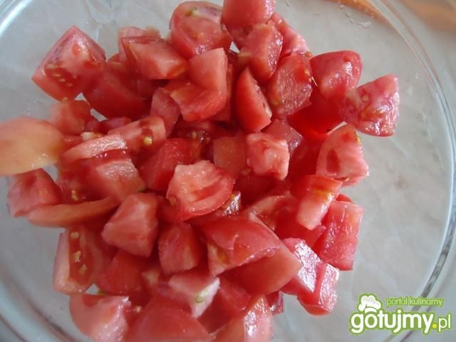 Sałatka pomidorowa z natką pietruszki