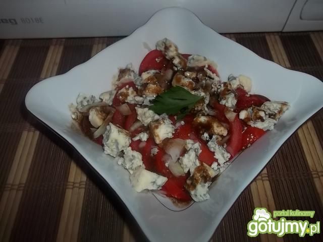 Sałatka pomidorowo-serowa