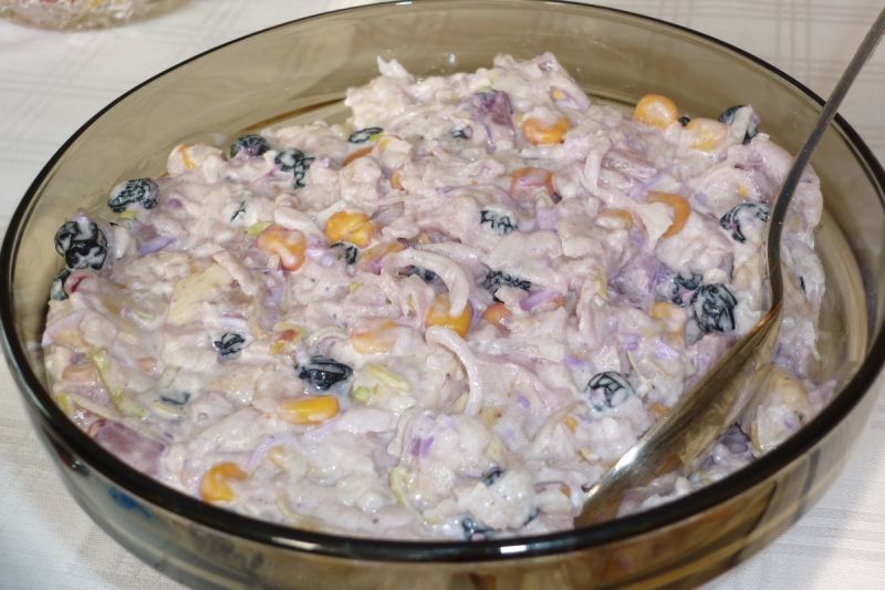 Sałatka porowa z kukurydzą i żurawiną Sałatka porowa z kukurydzą i żurawiną