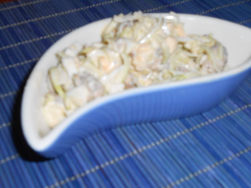 Sałatka porowa z kurczakiem Sałatka porowa z kurczakiem