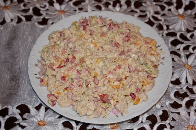 Sałatka porowo-paprykowa Sałatka porowo-paprykowa
