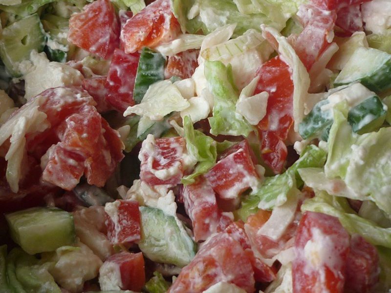 Sałatka prawie grecka (bez oliwek)