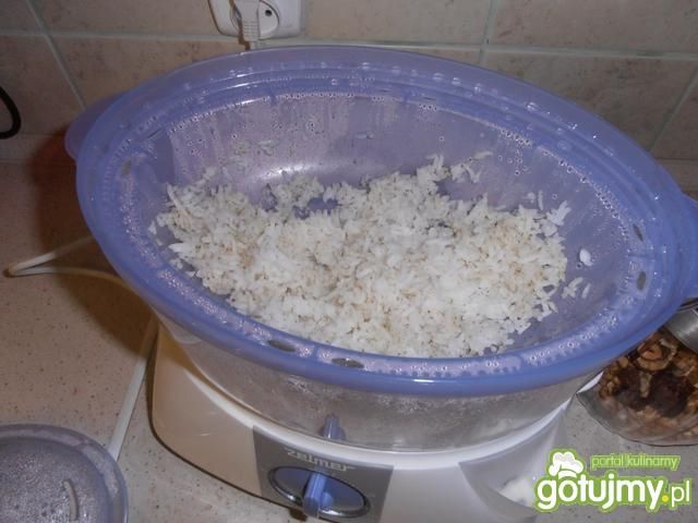 Sałatka ryżowa na słodko 3