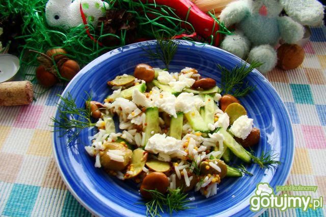 Sałatka ryzowa z bobem i serem feta Sałatka ryzowa z bobem i serem feta