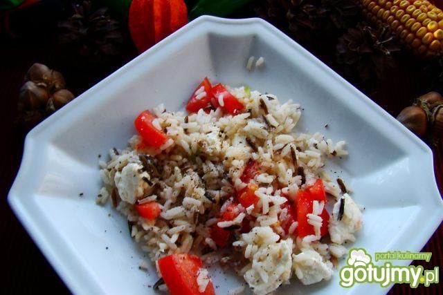 Sałatka ryżowa z feta Sałatka ryżowa z feta