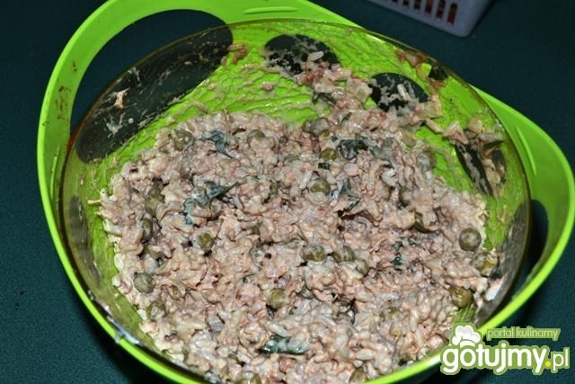 Sałatka ryżowa z tuńczykiem Sałatka ryżowa z tuńczykiem