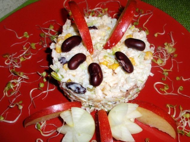 Sałatka ryżowa z tuńczykiem