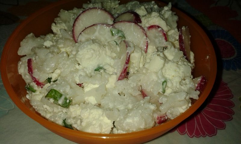 Sałatka ryżowa z twarogiem Sałatka ryżowa z twarogiem