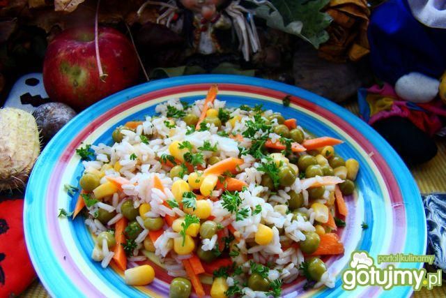 Sałatka ryżowo-warzywna  Sałatka ryżowo-warzywna