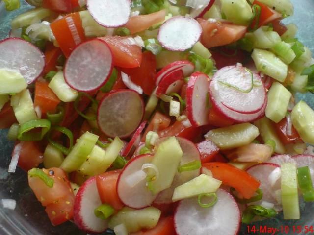 Sałatka samo zdrowie.