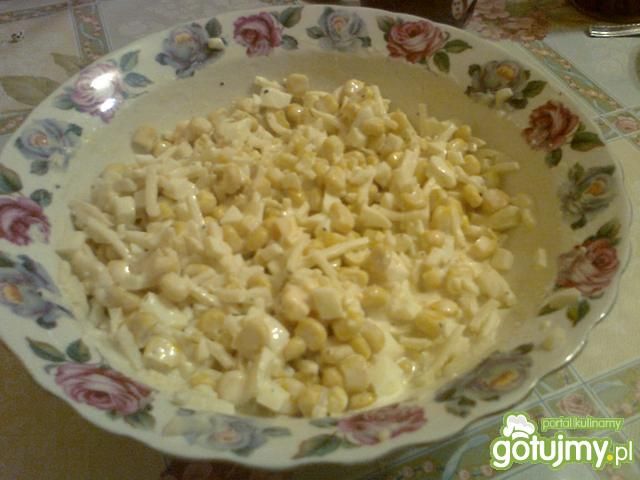 Sałatka selerowa z kukurydzą