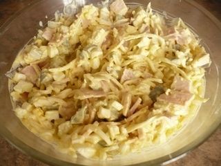 Sałatka selerowa z szynką Sałatka selerowa z szynką
