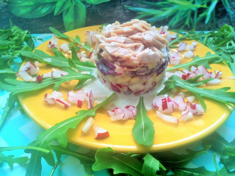 Sałatka selerowa z szynką  Sałatka selerowa z szynką