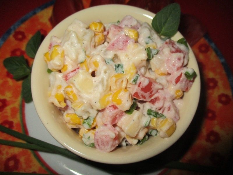 Sałatka serowo-warzywna