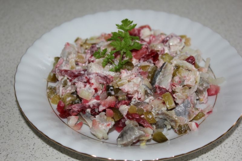 Sałatka śledziowa