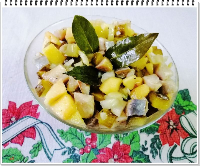 Sałatka śledziowa Eli z jabłkiem 