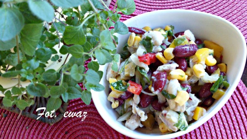 Sałatka śledziowa na kolorowo Sałatka śledziowa na kolorowo