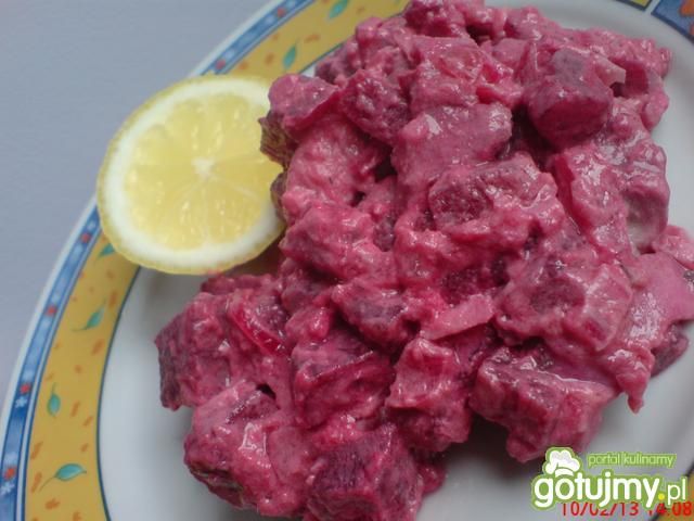Sałatka śledziowa w buraczkach Sałatka śledziowa w buraczkach