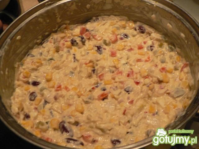 Sałatka śledziowa z czerwoną fasolą Sałatka śledziowa z czerwoną fasolą