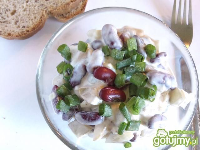 Sałatka śledziowa z czerwoną fasolą 2
