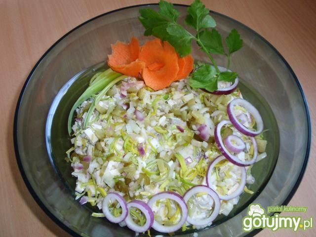 Sałatka sledziowa z jabłkiem  Sałatka sledziowa z jabłkiem