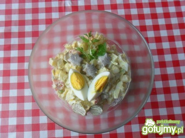 Sałatka śledziowa z jajkami Krakowianki