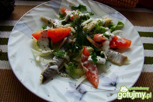 Sałatka śledziowa z jogurtem  Sałatka śledziowa z jogurtem