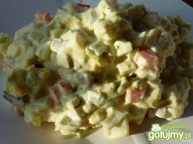 Sałatka śledziowa z papryką i porem