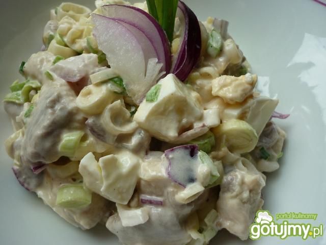 Sałatka śledziowa z porą  Sałatka śledziowa z porą