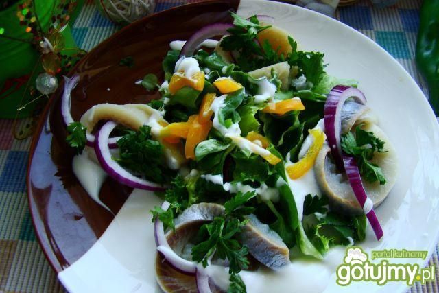 Sałatka śledziowa ze śmietaną