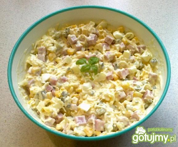 Sałatka 'sznurki' z selera.