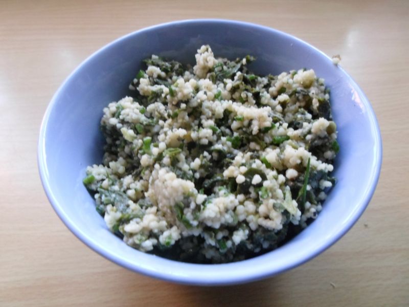 Sałatka szpinakowa z kuskusem Sałatka szpinakowa z kuskusem