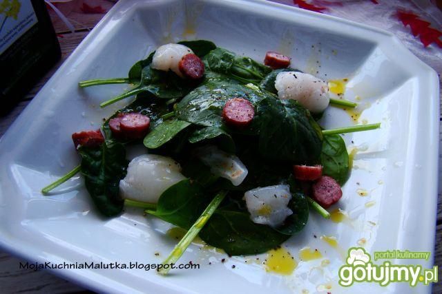 Sałatka szpinakowa z liczi  Sałatka szpinakowa z liczi