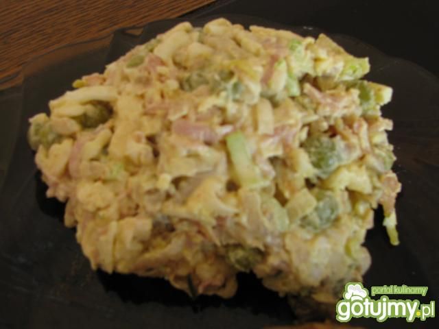 Sałatka taka sobie :-)))