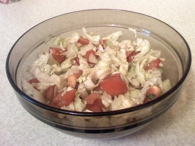 Sałatka -to co w lodówce- na szybko...