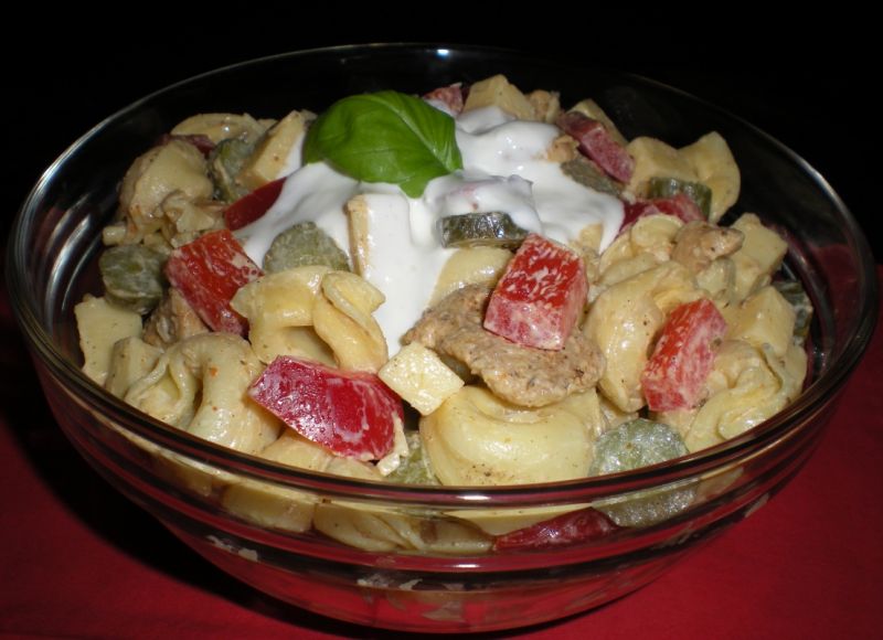 Sałatka tortellini z gyrosem  Sałatka tortellini z gyrosem