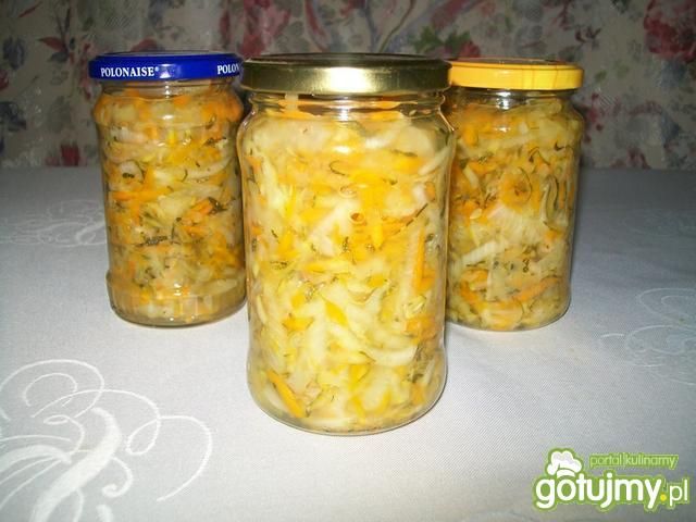 Sałatka trzykolorowa Sałatka trzykolorowa