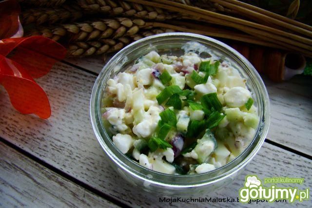 Sałatka twarożkowa. Sałatka twarożkowa.