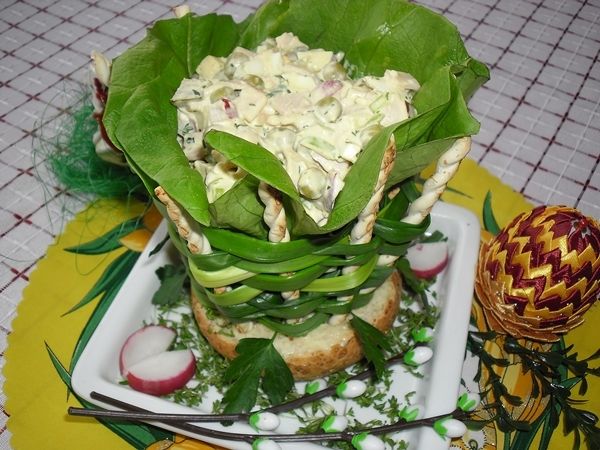 Sałatka w koszyczku Sałatka w koszyczku