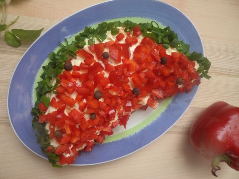 Sałatka w kształcie arbuza Sałatka w kształcie arbuza