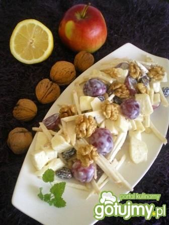 Sałatka Waldorf. Sałatka Waldorf.