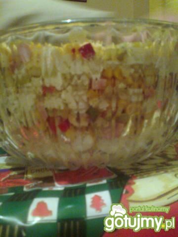 Sałatka warstwowa 'sobota' Sałatka warstwowa 'sobota'