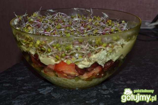 Sałatka warstwowa z kuskus