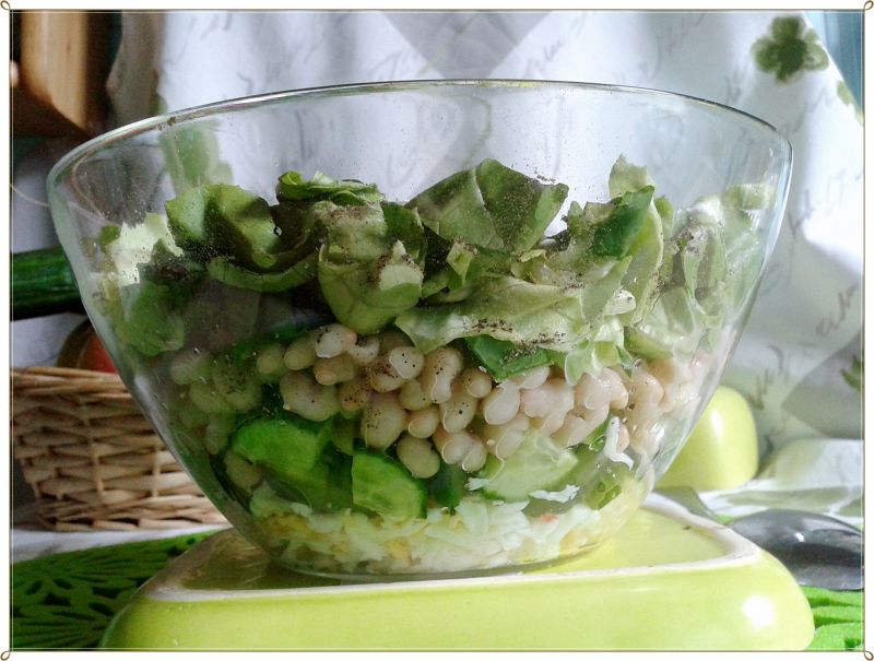 Sałatka warstwowa zielono-biała  Sałatka warstwowa zielono-biała