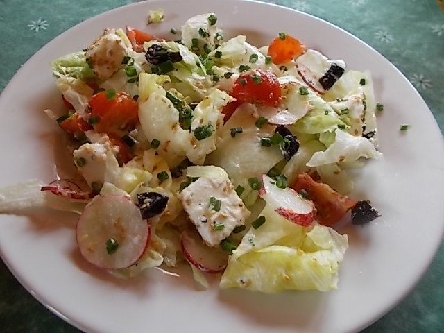 Sałatka według Kuchni Pięciu Przemian