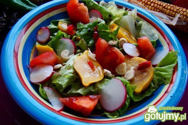 Sałatka wegańska z chilli Sałatka wegańska z chilli