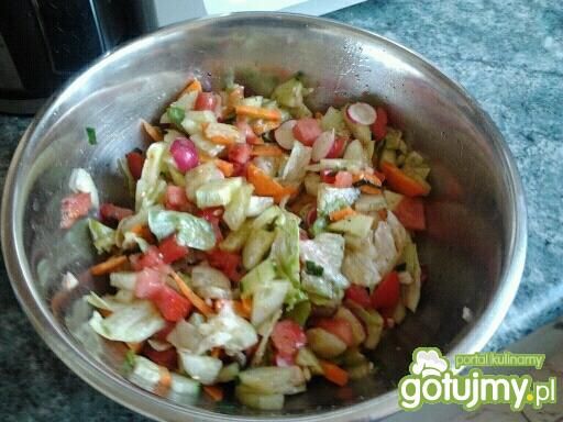 Sałatka wiosenna   Sałatka wiosenna