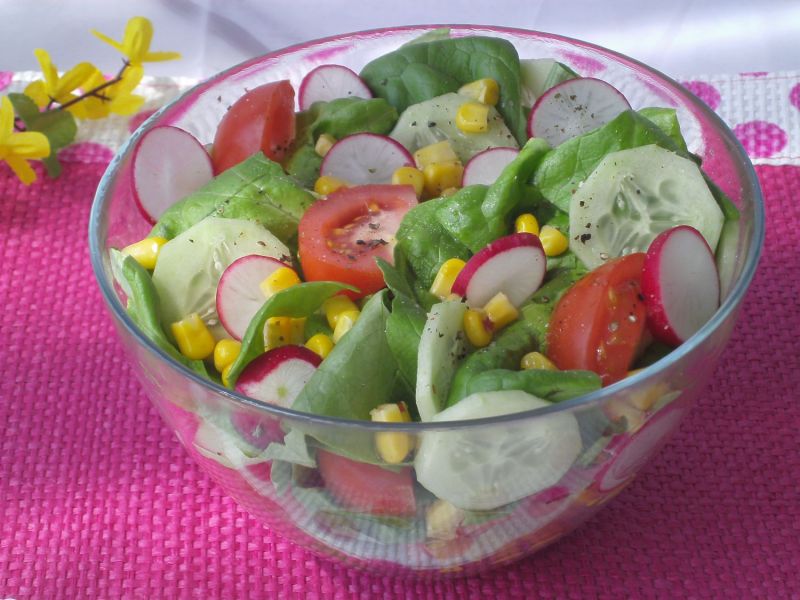Sałatka wiosenna