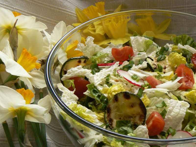 Sałatka wiosenna